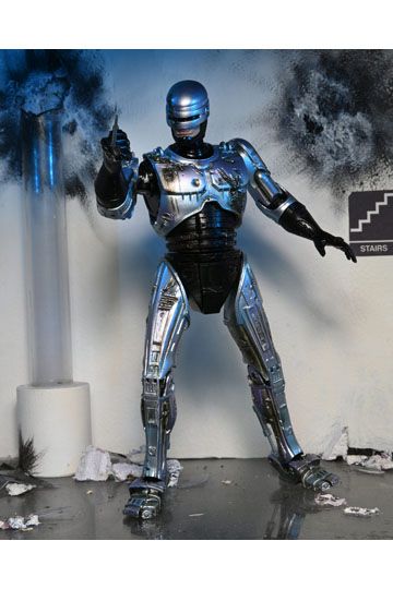 RoboCop Action Figure Ultimate Battle Damaged RoboCop with Chair 18 cm