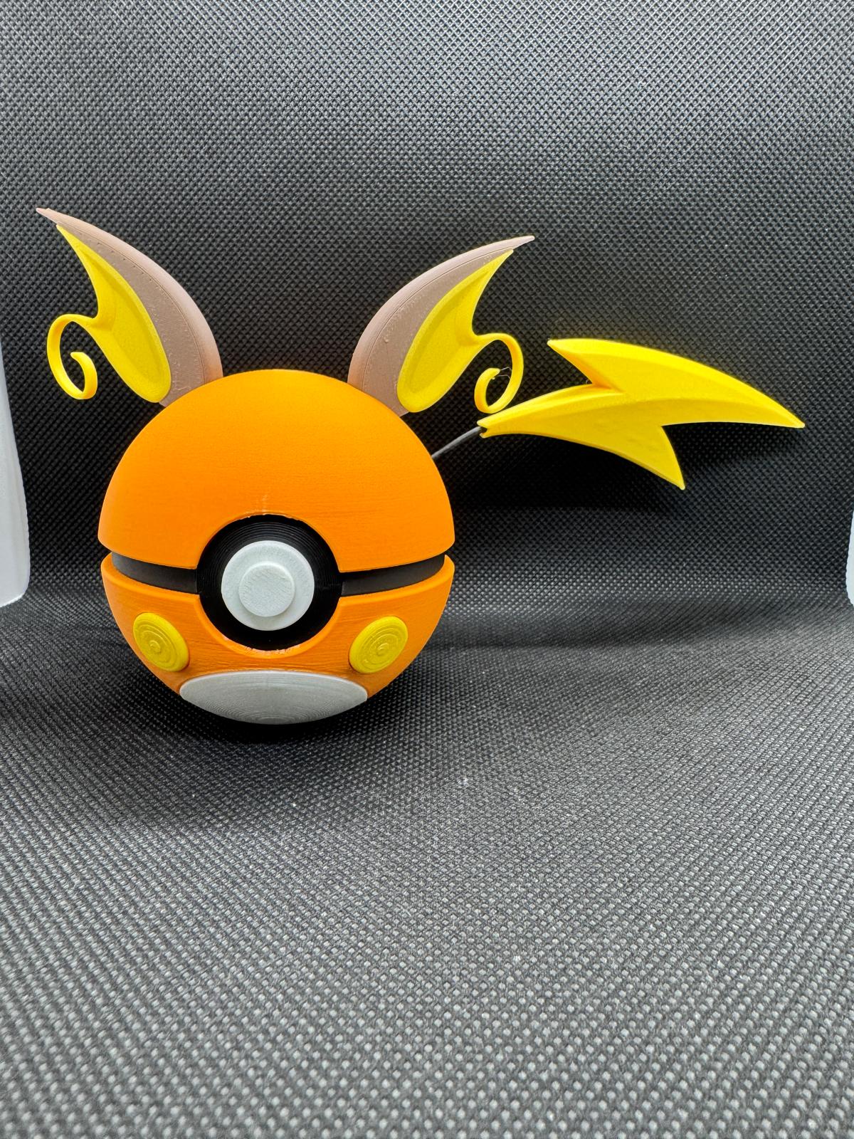 #0026 Raichu Poke Ball - Stampa 3D