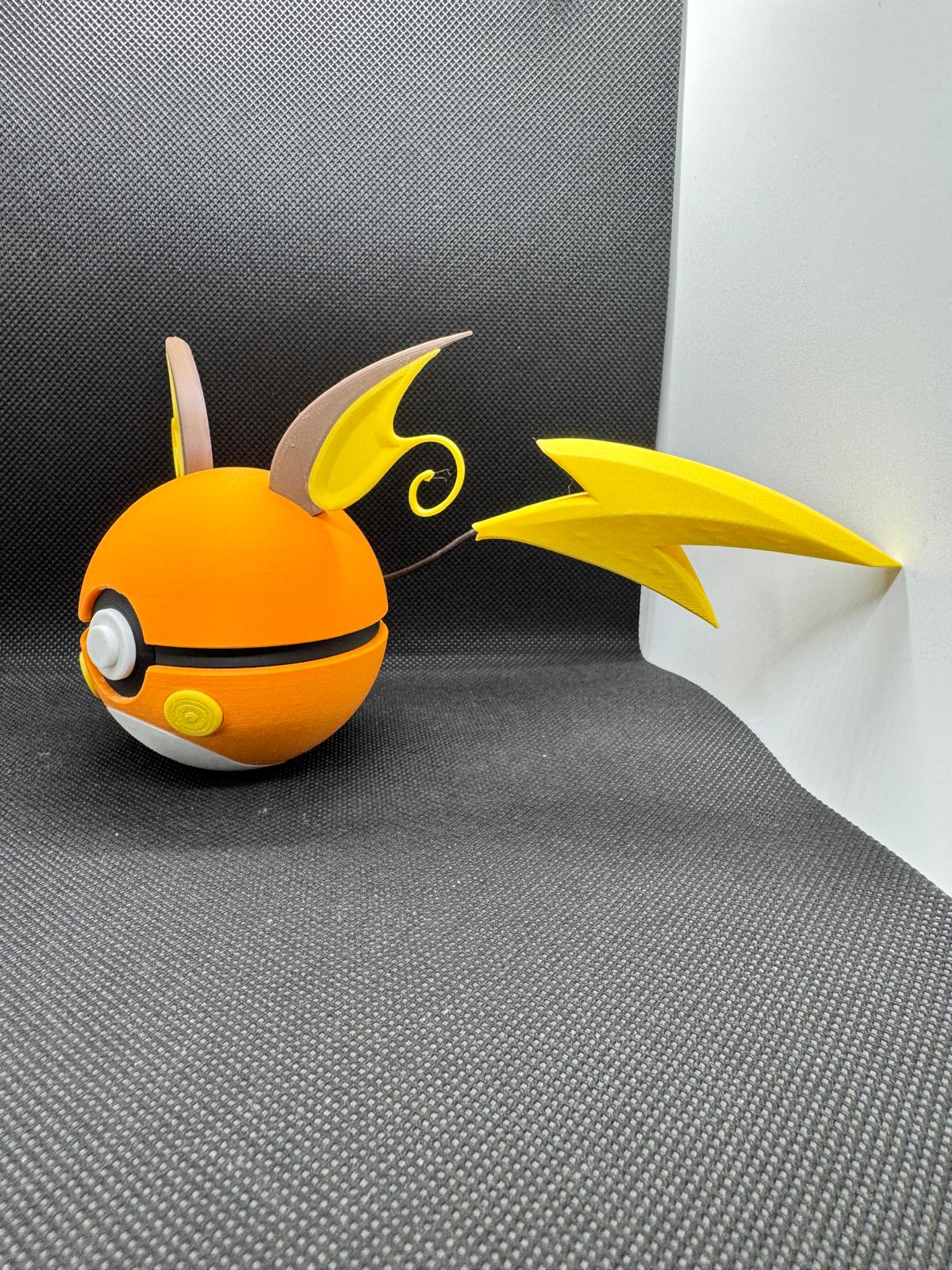 #0026 Raichu Poke Ball - Stampa 3D