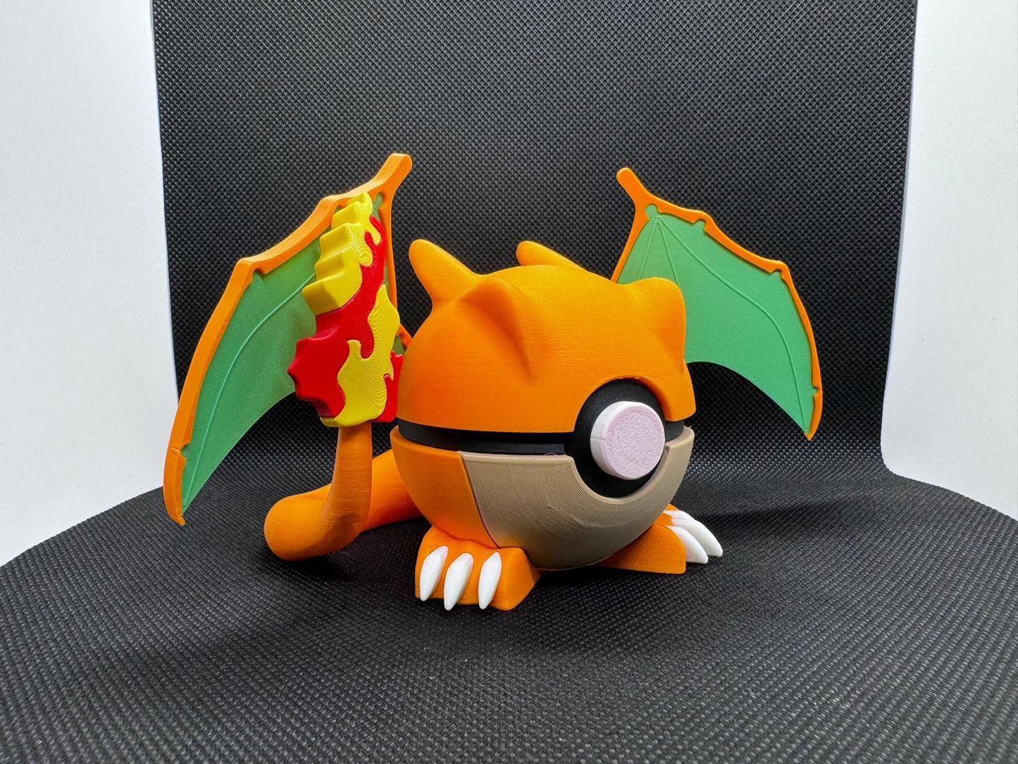 #0006 Charizard Poke Ball - Stampa 3D